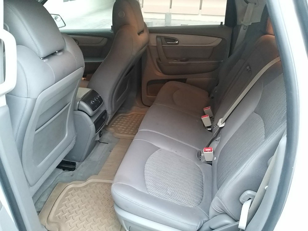 Chevrolet Traverse LS 2017 — photo 12 for sale in Qatar