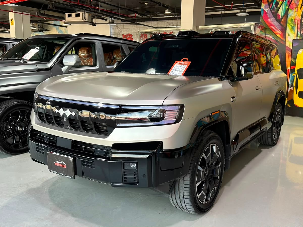 BYD  LEOPARD 8 Flagship 2025