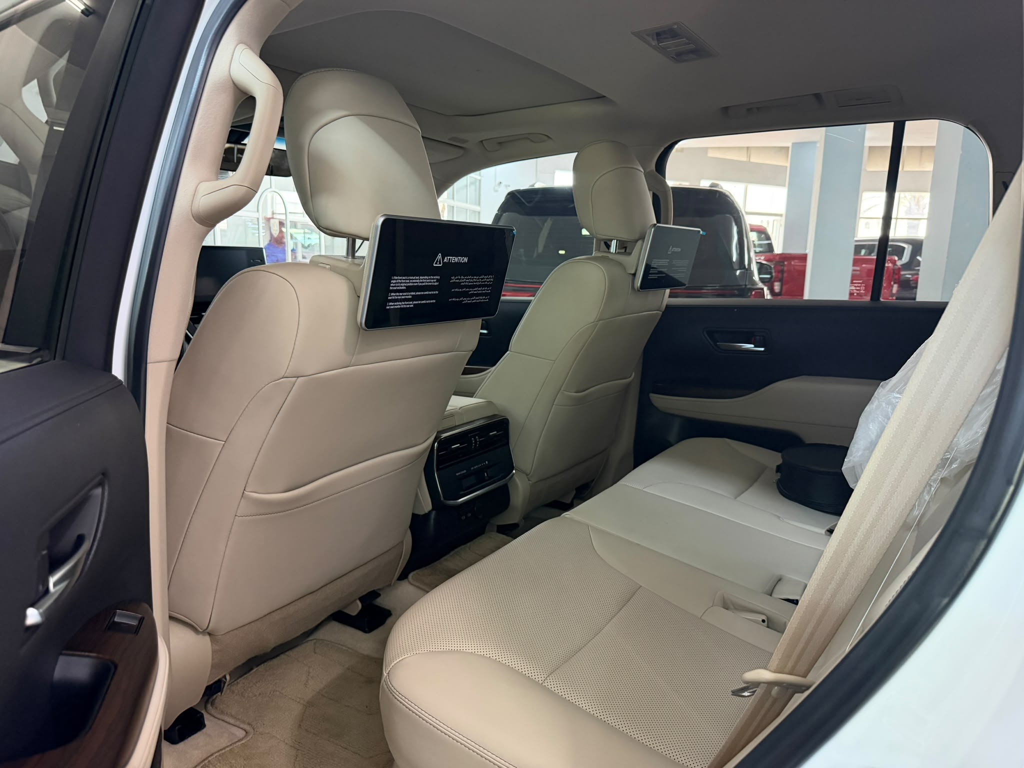 Toyota Land Cruiser GXR Twin Turbo 2024 — photo 11 for sale in Qatar
