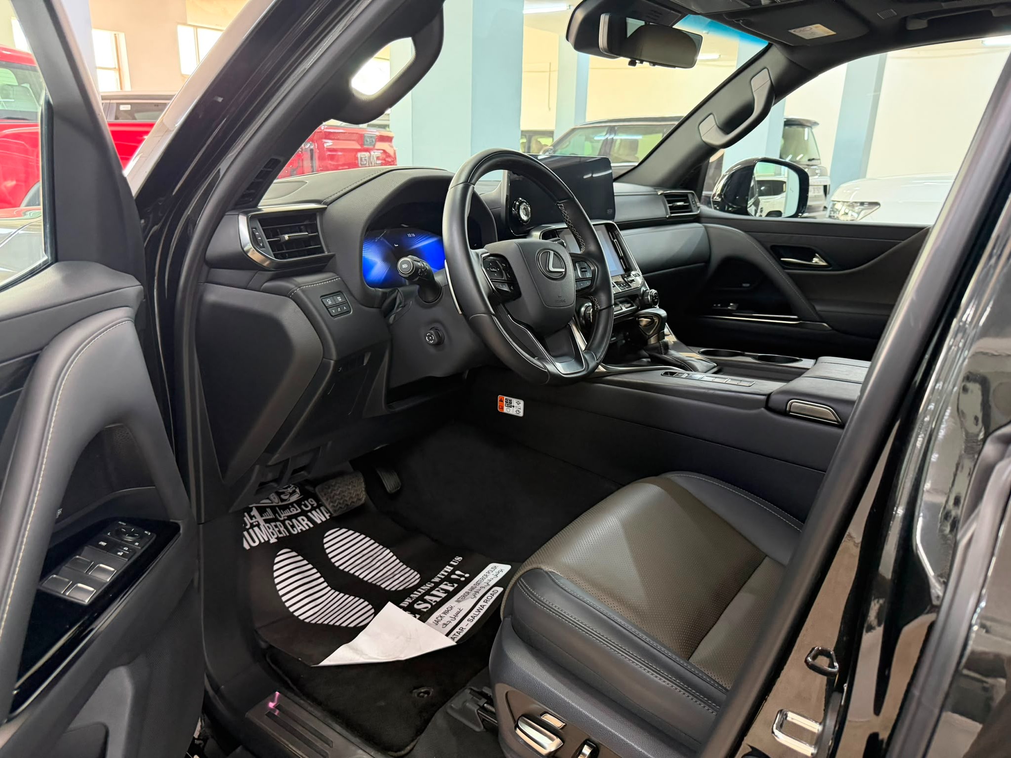 Lexus LX 600 OVERTRAIL 2025 — photo 9 for sale in Qatar