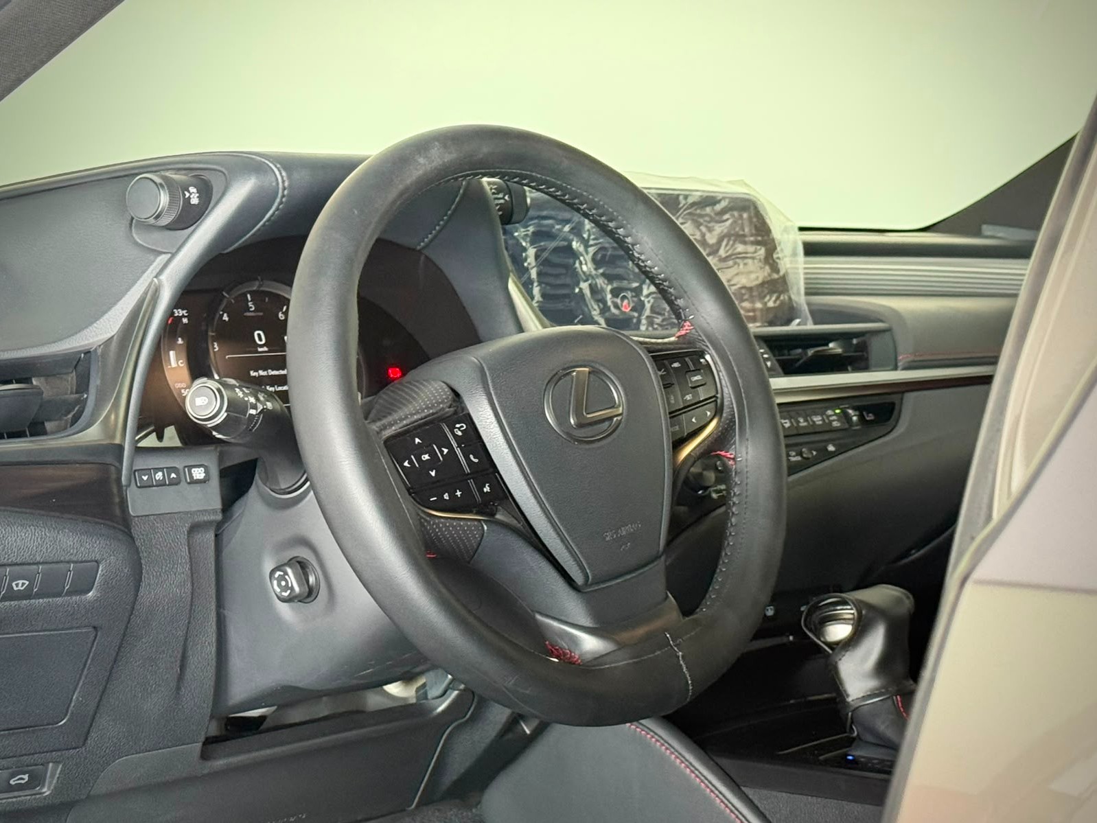 Lexus ES 350 2019 - Image 2