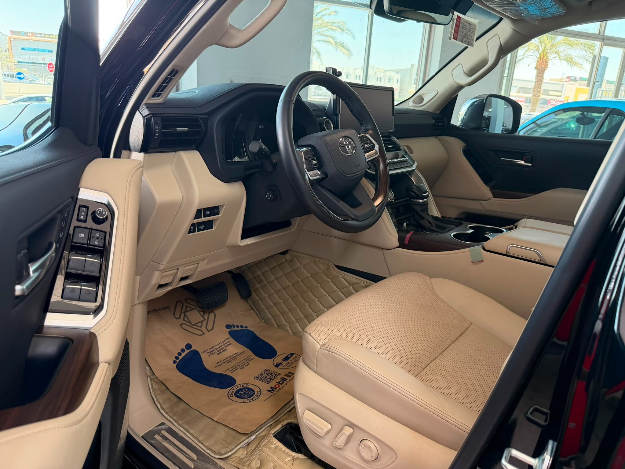 Toyota Land Cruiser VX 2025 — photo 10 for sale in Qatar