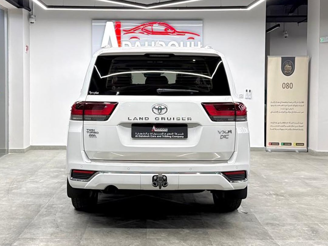Toyota Land Cruiser VX.R 2024 - Image 3
