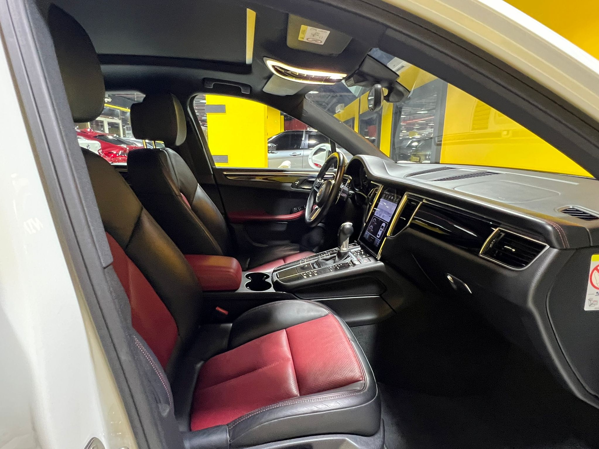 Porsche macan 2018 - Image 3