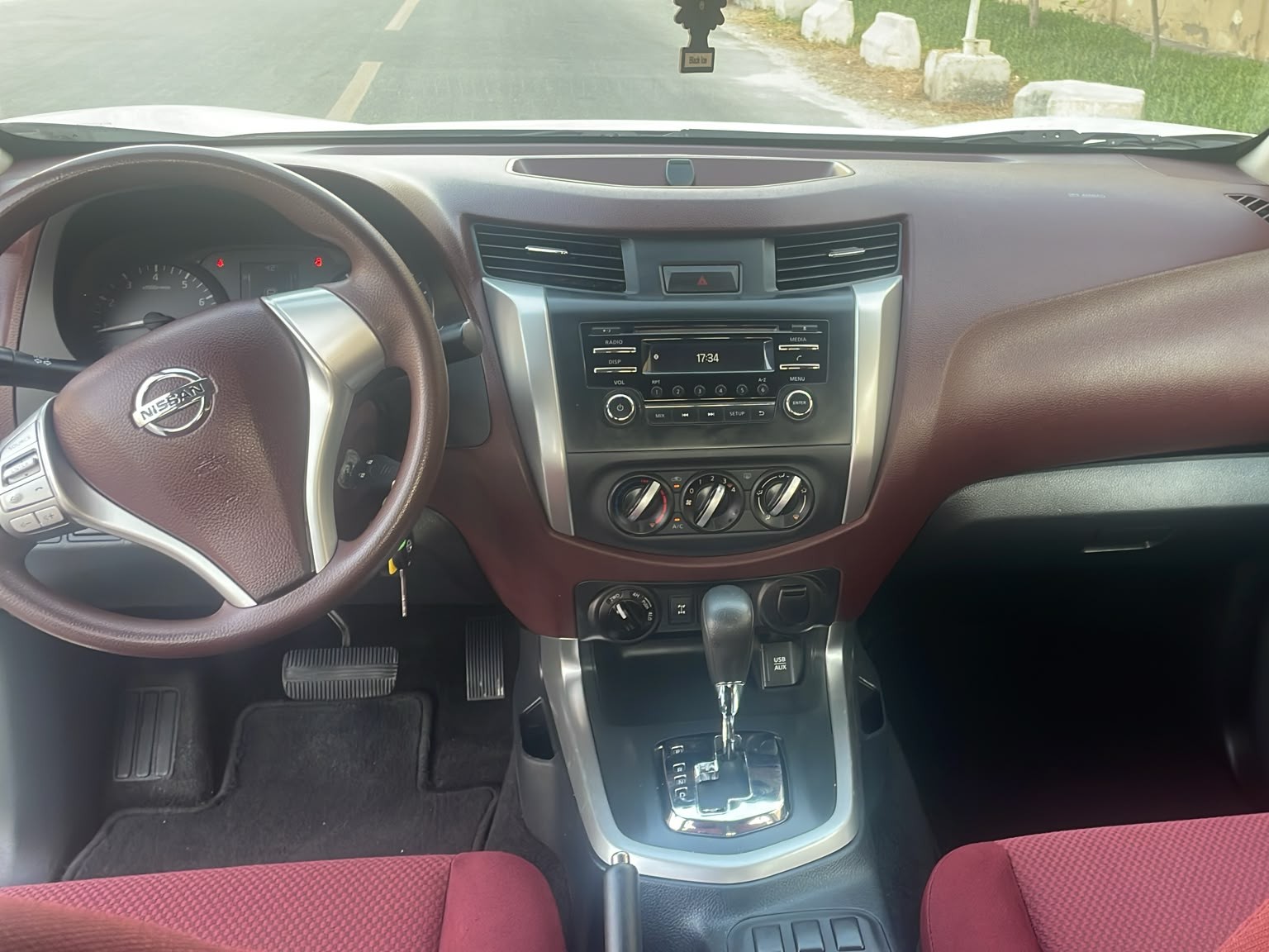 Nissan Navara SE 2020 — photo 9 for sale in Qatar