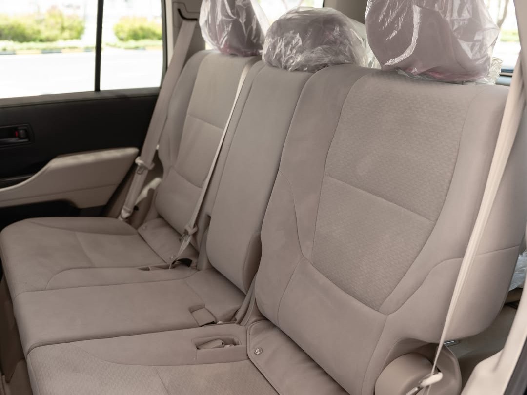 Toyota Land Cruiser GX 2023 - Image 2