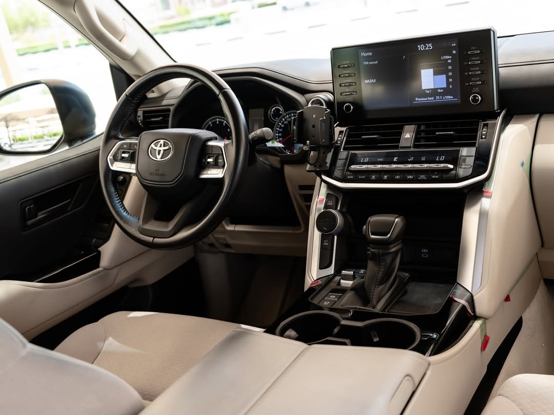 Toyota Land Cruiser GX 2023 — photo 10 for sale in Qatar