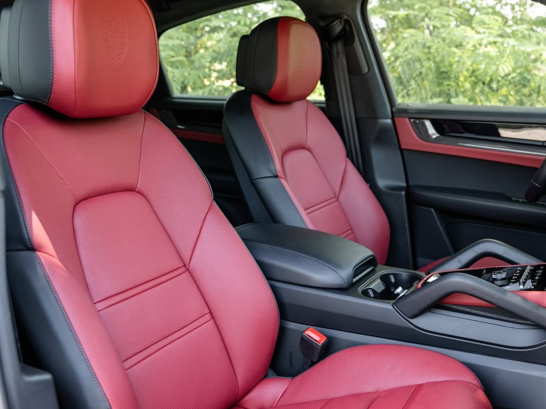 Porsche Cayenne GTS 2026 - Image 2