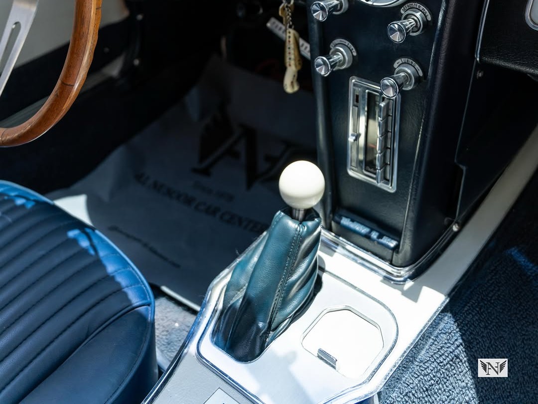 Chevrolet Corvette C2 1964 - Image 2