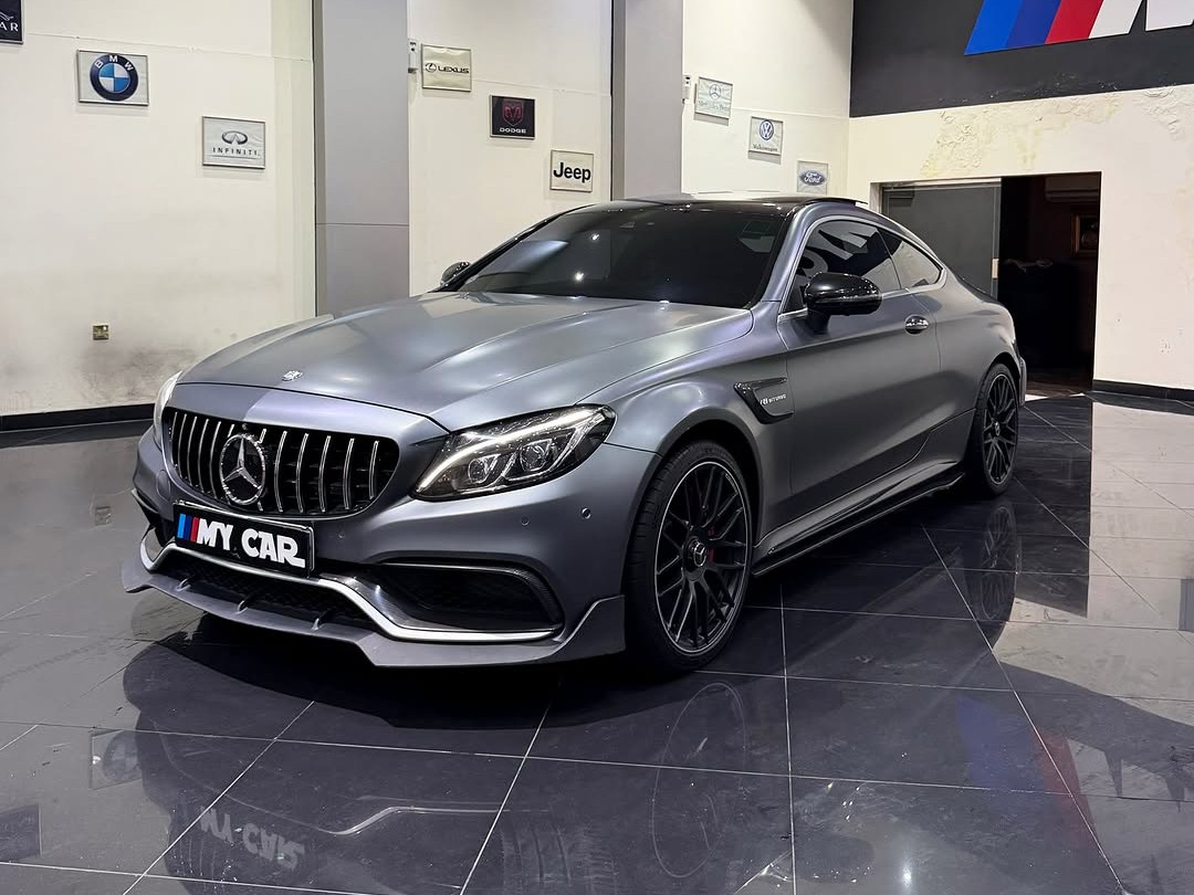 Mercedes-Benz C-Class Sedan 63 AMG 2017 - Image 2