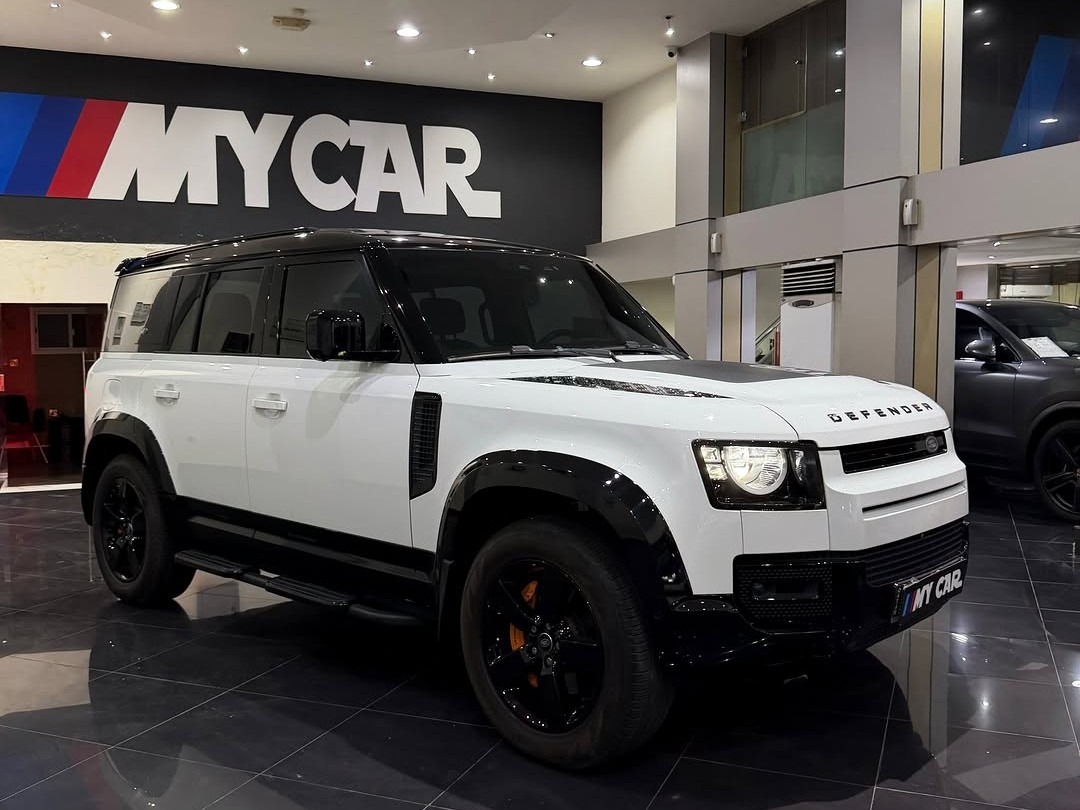 Land Rover Defender 110 2023 - Image 2