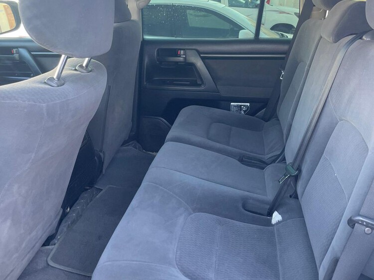 Toyota Land Cruiser G standard 2014 — photo 11 for sale in Qatar