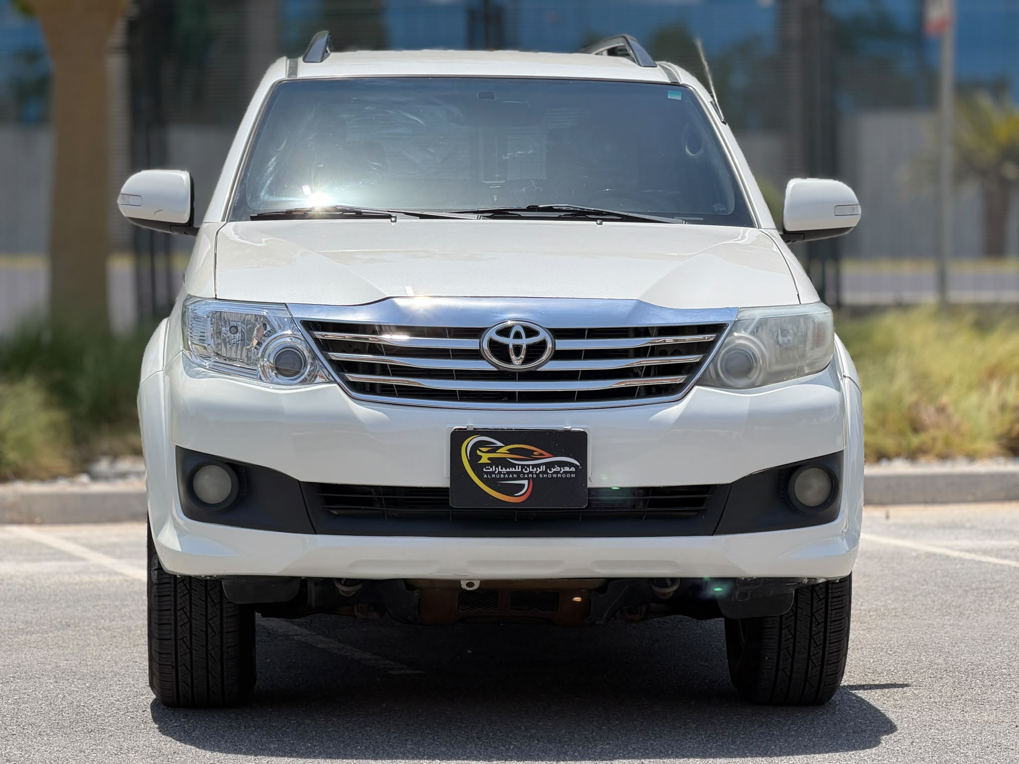 Toyota Fortuner V6 2014 - Image 2