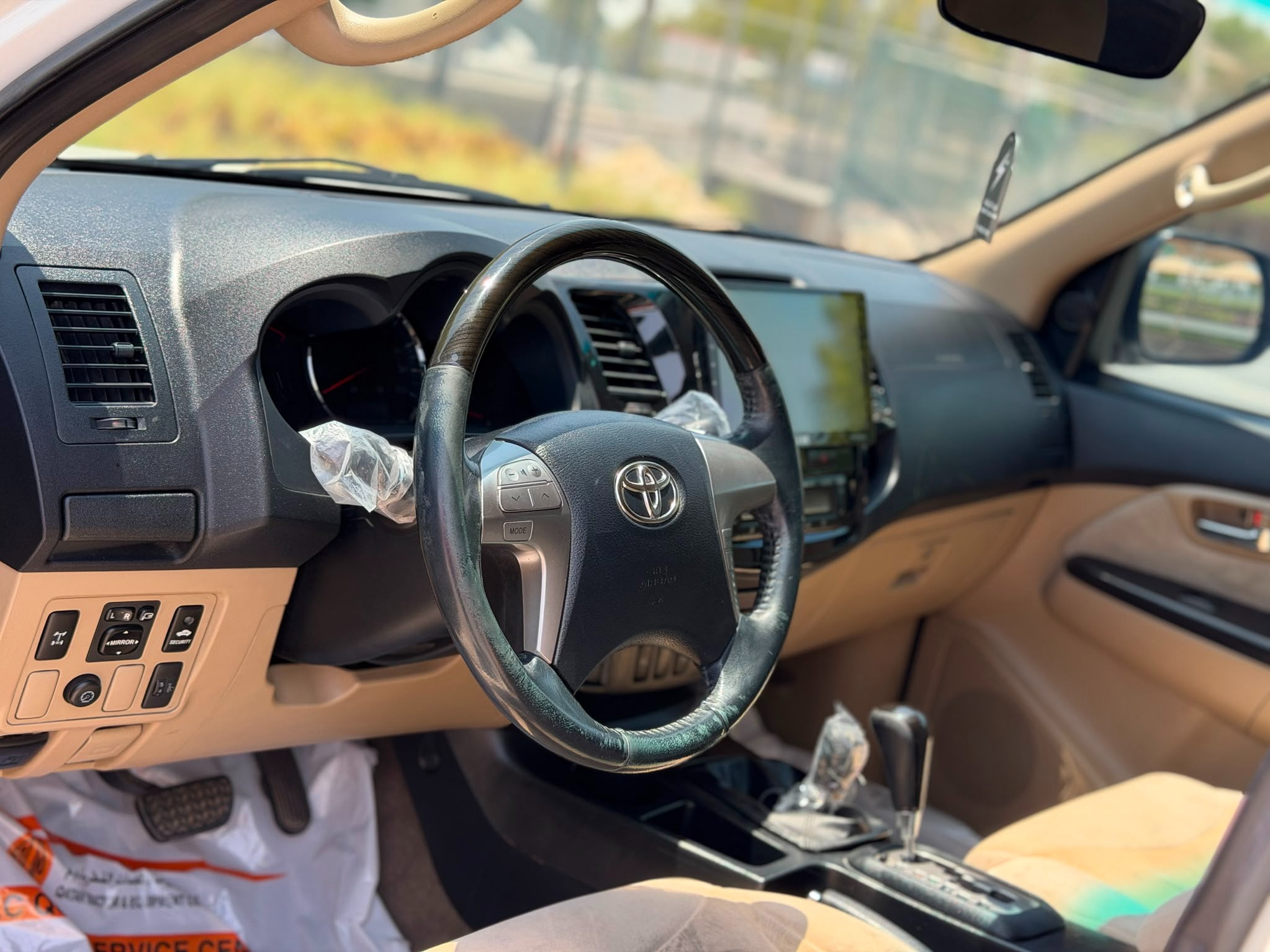 Toyota Fortuner V6 2014 — photo 11 for sale in Qatar