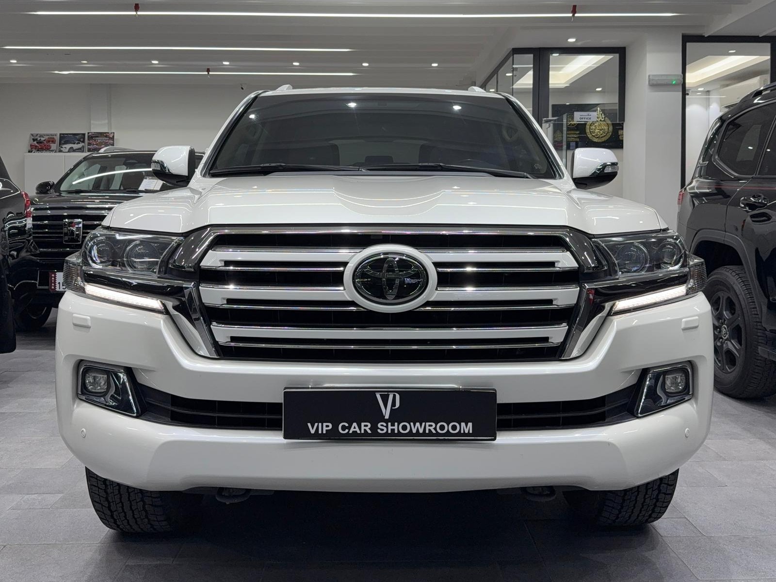 Toyota Land Cruiser GX.R 2017 - Image 2