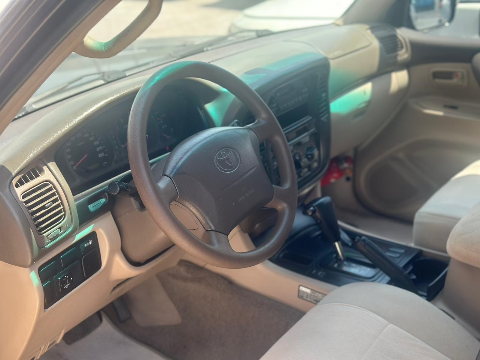Toyota Land Cruiser GX 2002 - Image 2