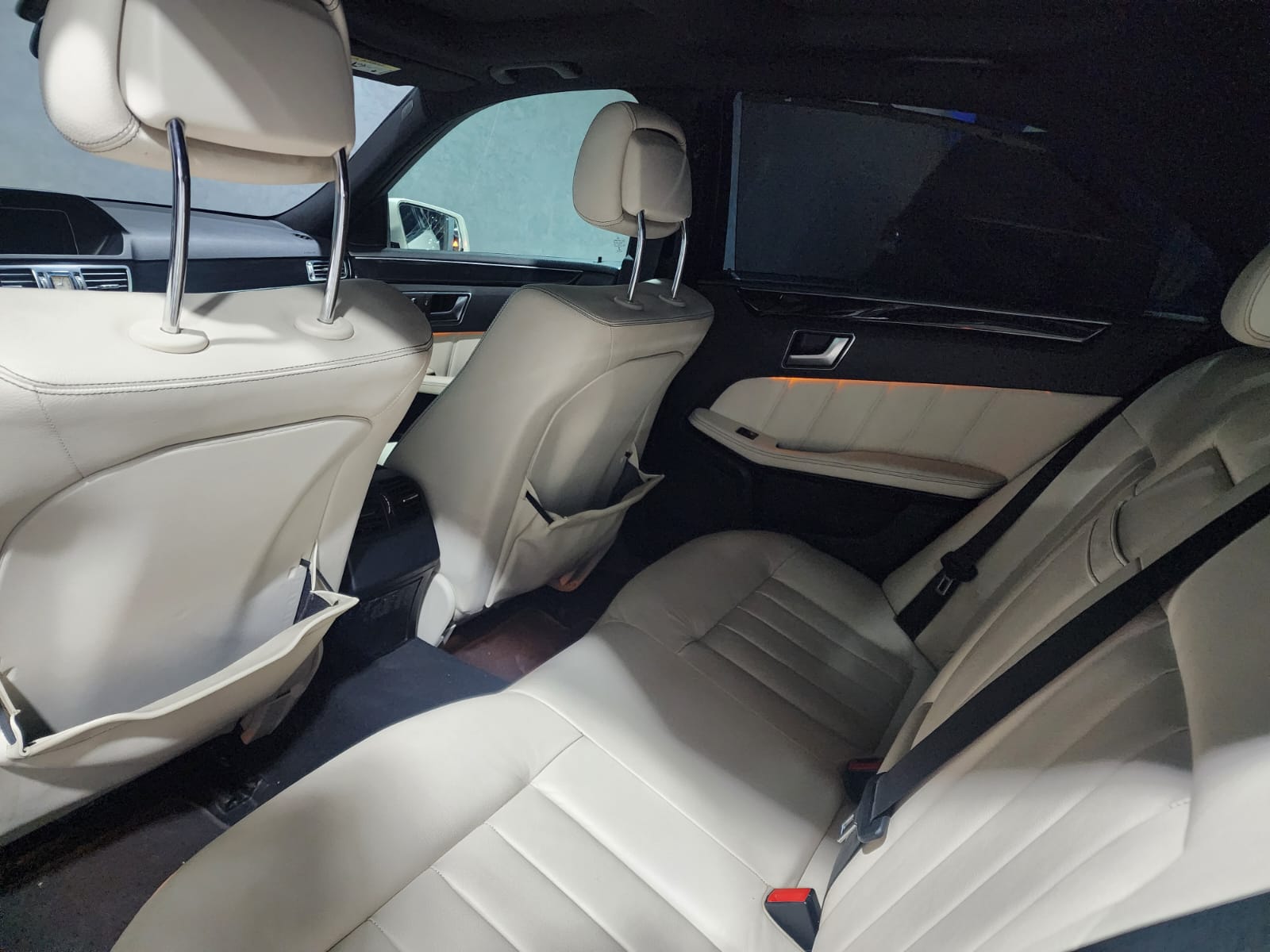 Mercedes-Benz E-Class Sedan 300 2014 - Image 3