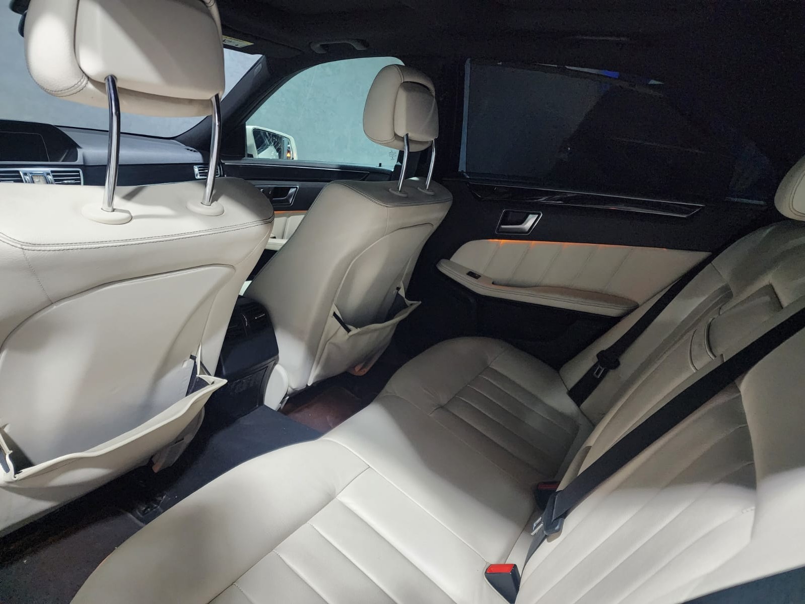 Mercedes-Benz E-Class Sedan 300 2014 - Image 4