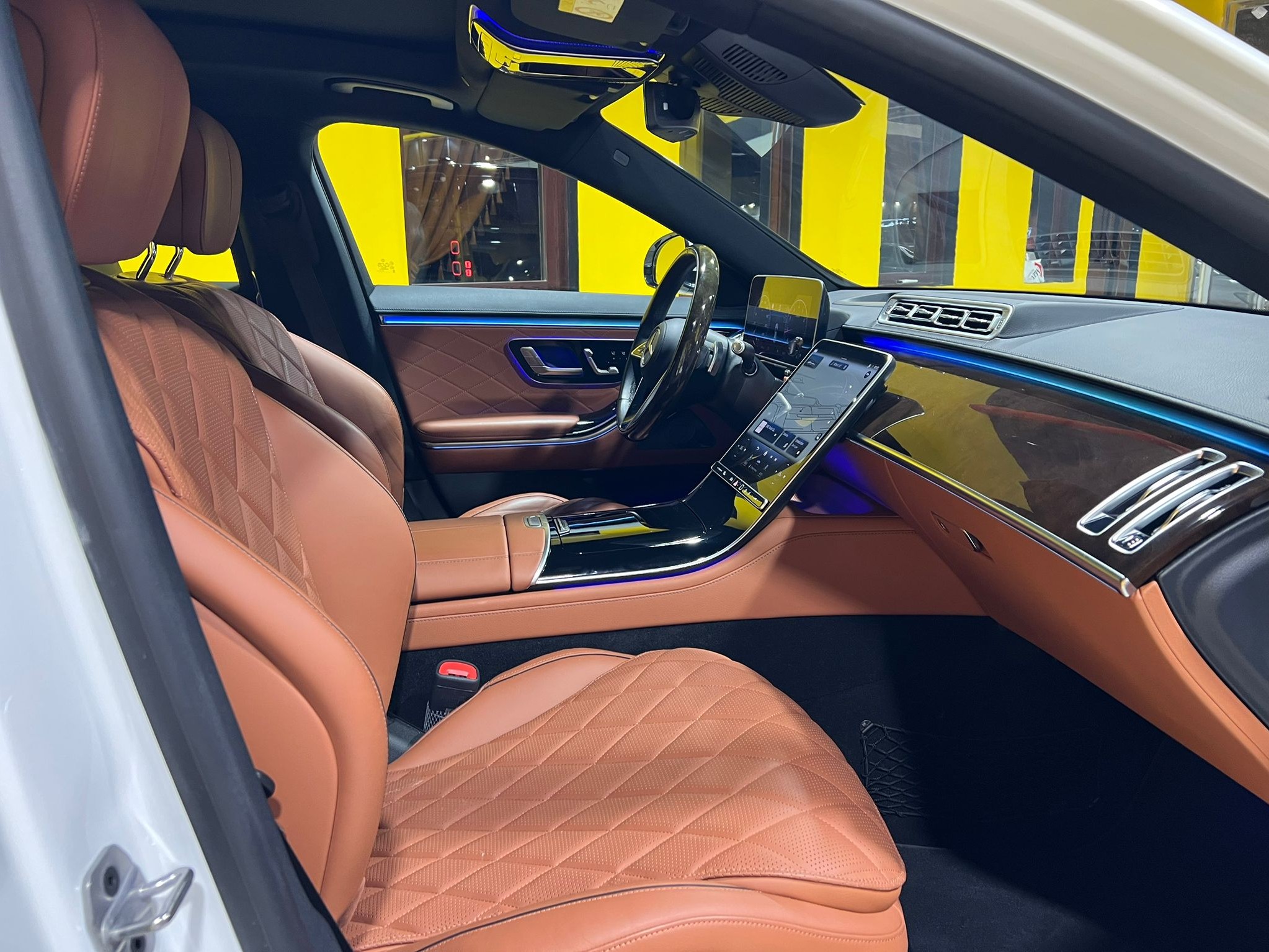 Mercedes-Benz S-Class Sedan 450 2024 - Image 4