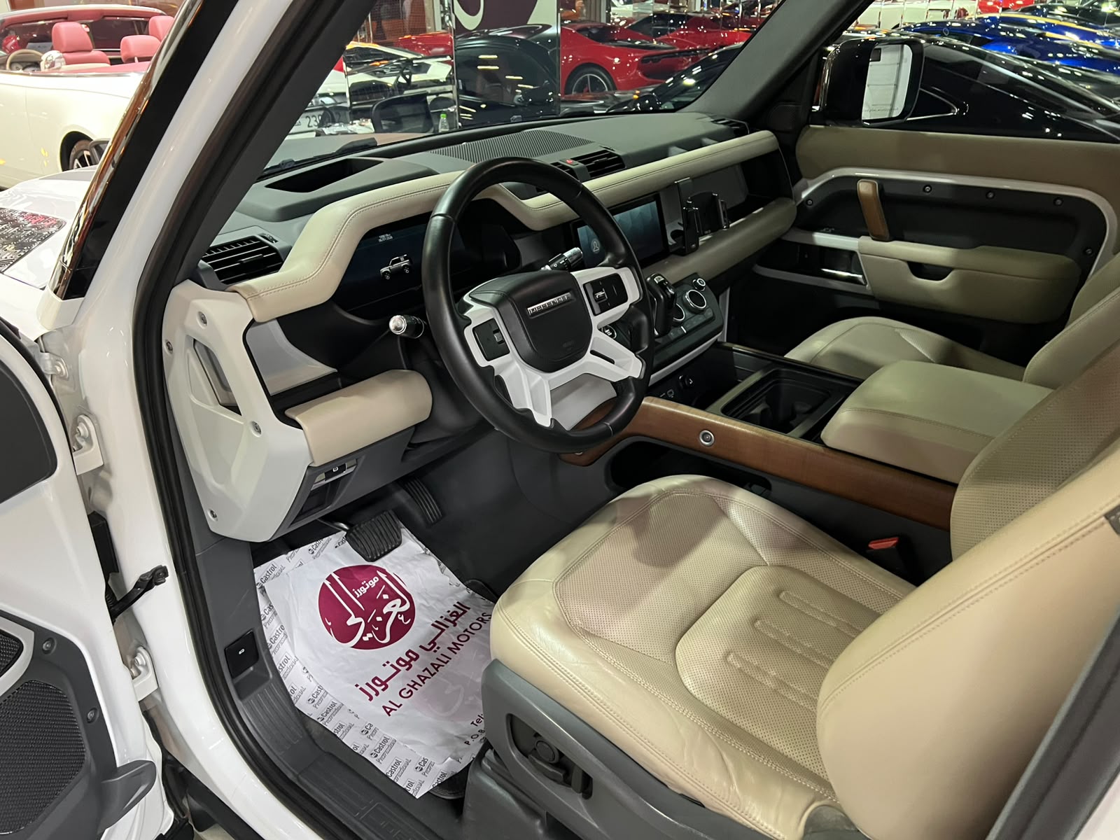 Land Rover Defender 90 2021 - Image 2