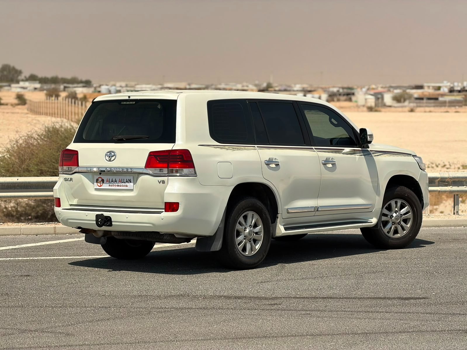 Toyota Land Cruiser GX 2011 — photo 10 for sale in Qatar