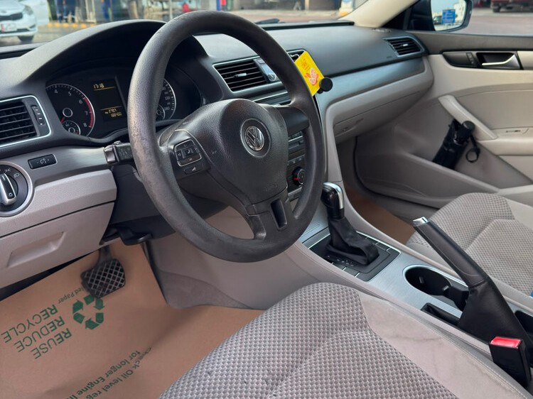 Volkswagen Passat SE 2015 — photo 10 for sale in Qatar