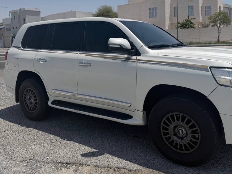 Toyota Land Cruiser VX.R 2016 - Image 2