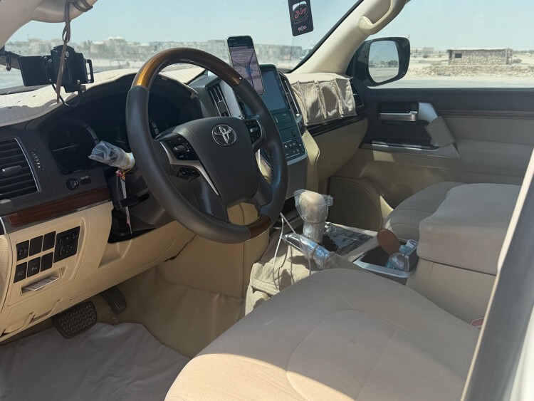 Toyota Land Cruiser VX.R 2016 - Image 4