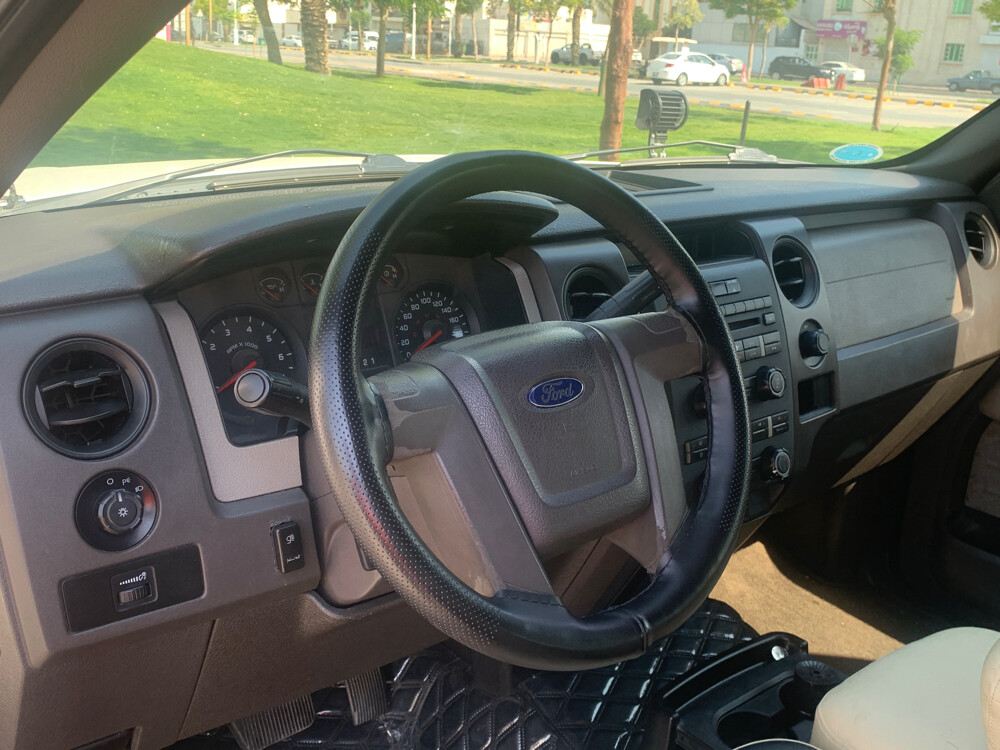 Ford F-150 XLT 2009 — photo 13 for sale in Qatar