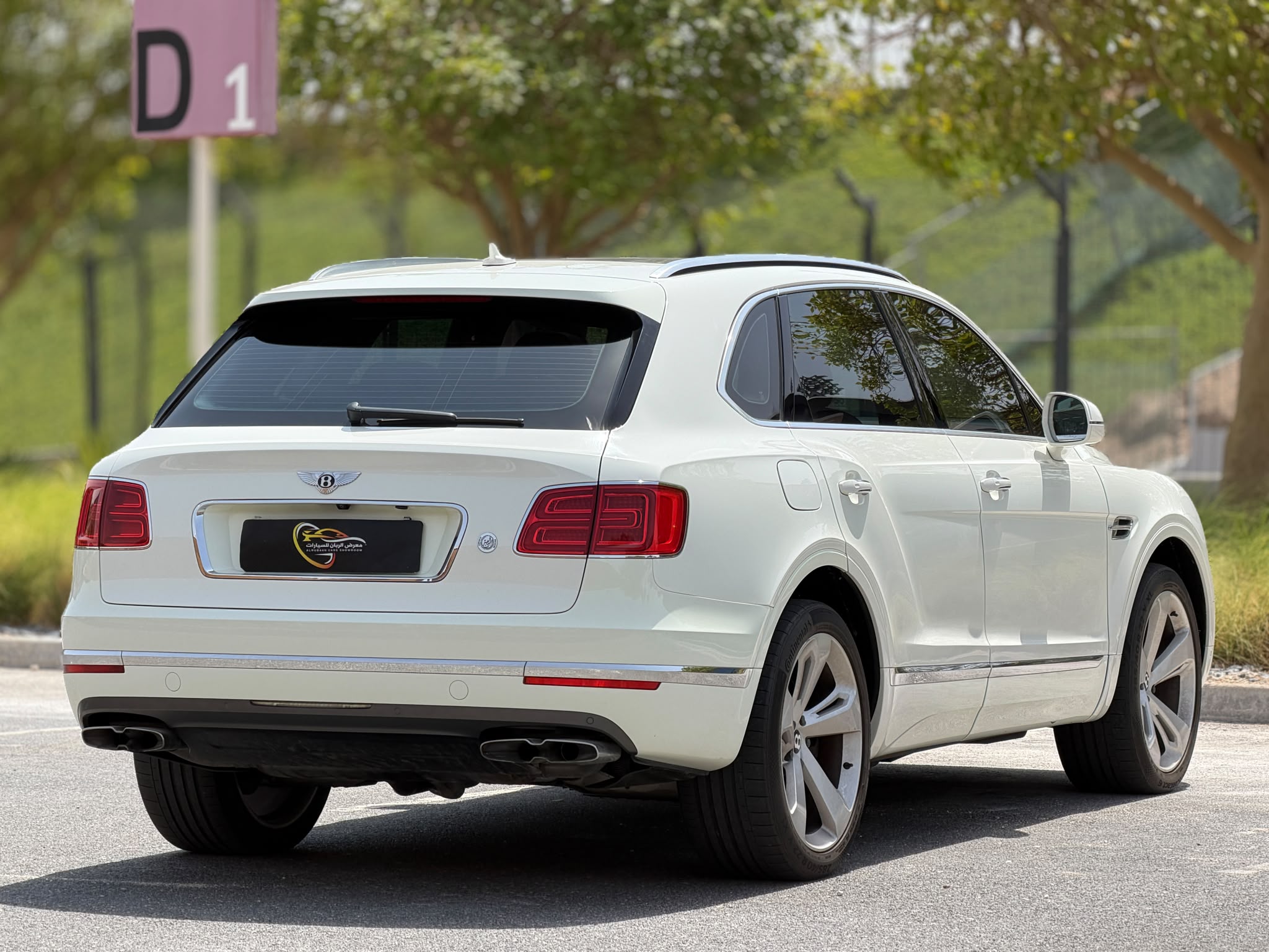 Bentley Bentayga 2019 — photo 10 for sale in Qatar