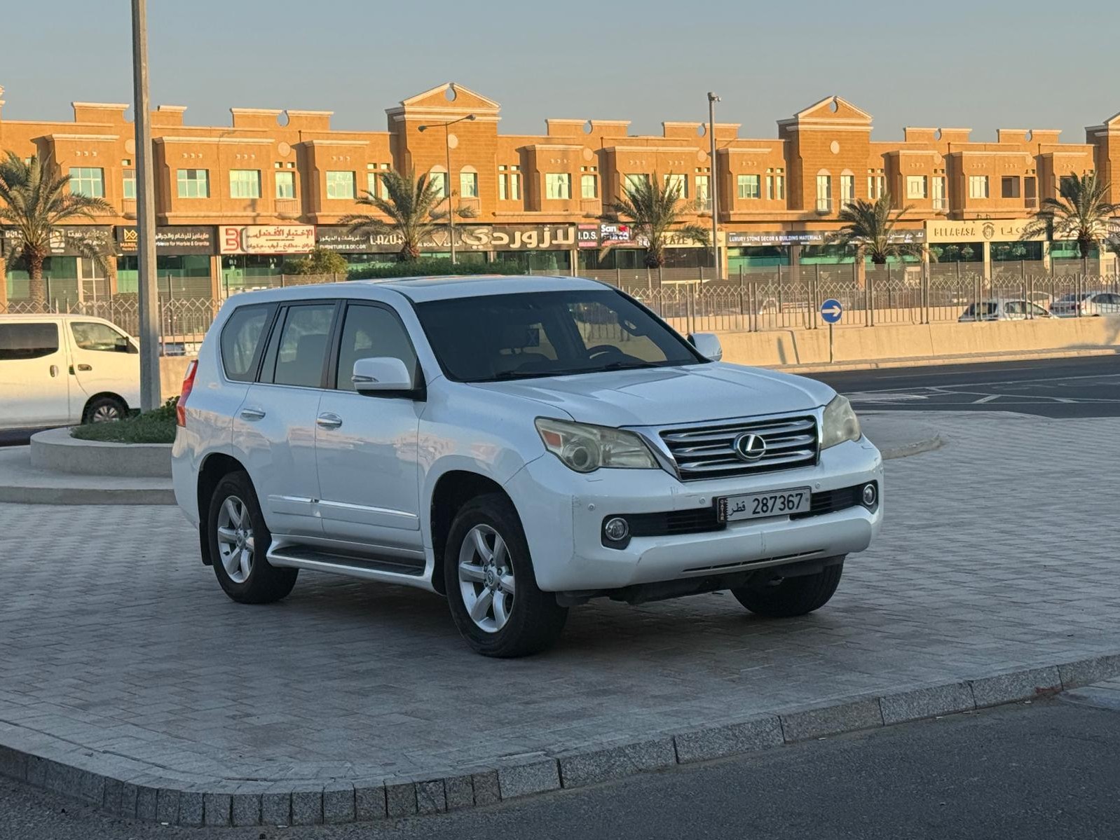 Lexus GX 460 2012 - Image 3