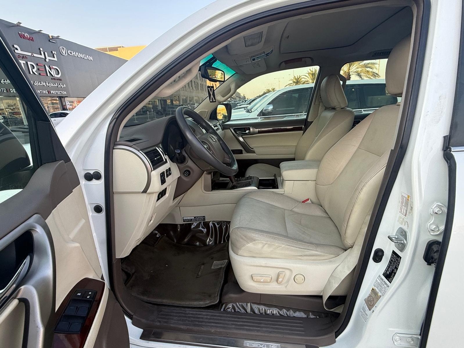 Lexus GX 460 2012 — photo 11 for sale in Qatar