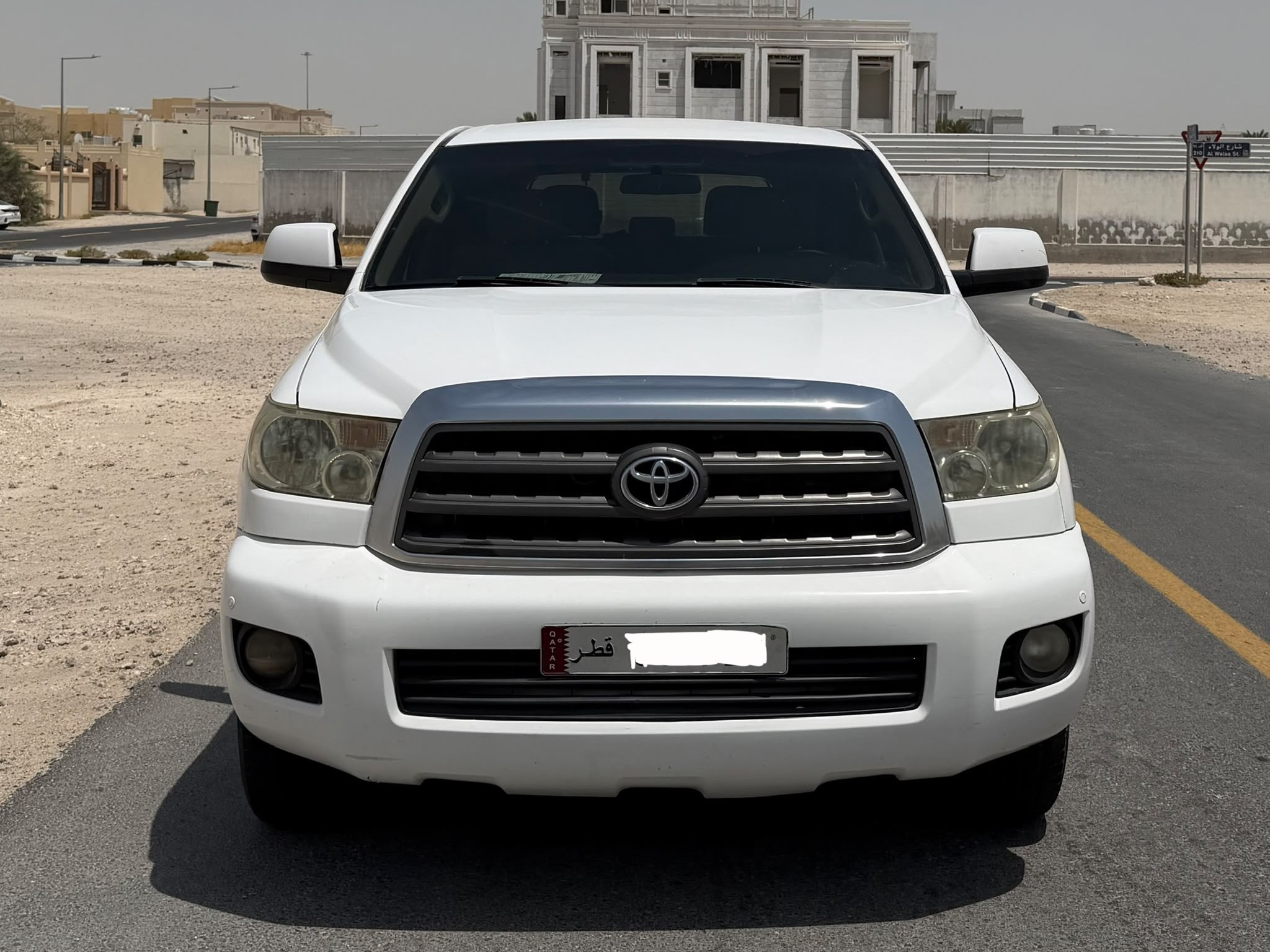 Toyota Sequoia SR5 2015 - Image 2