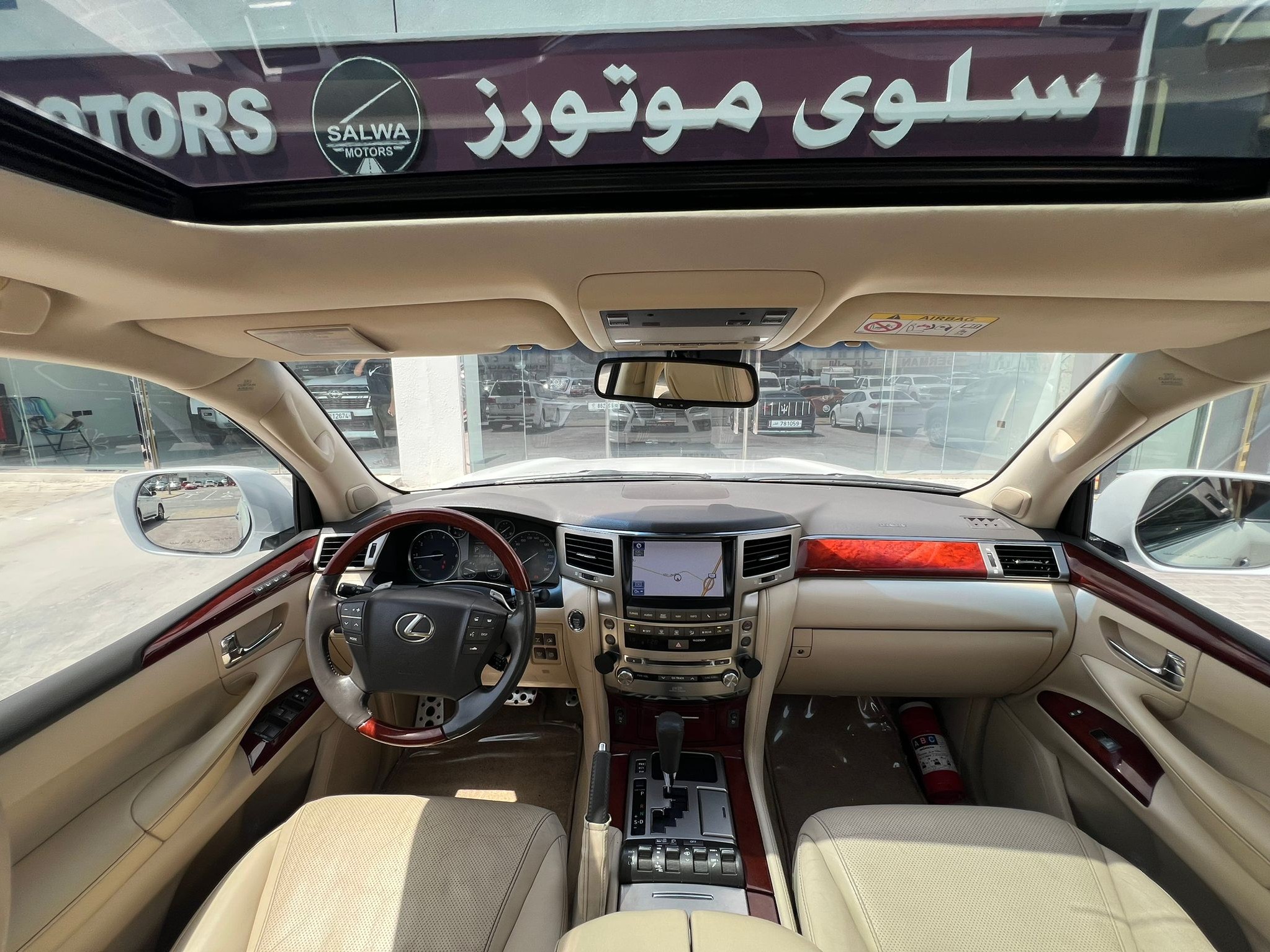 Lexus LX 570 2014 — photo 10 for sale in Qatar