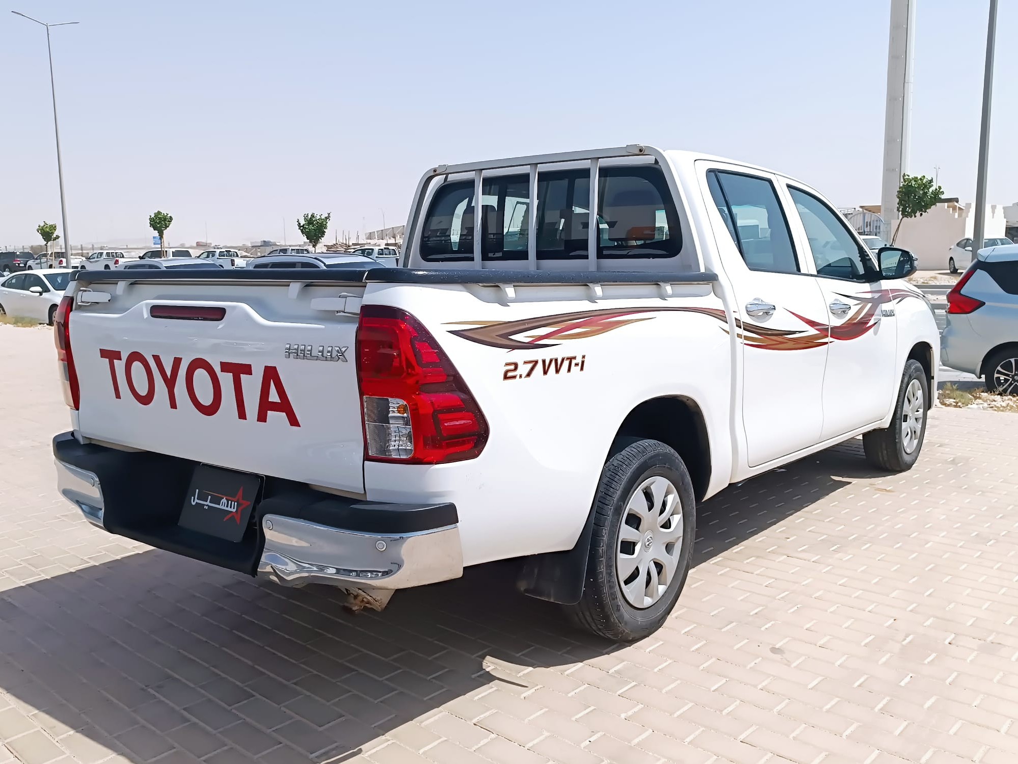 Toyota Hilux 2.7 2022 — photo 12 for sale in Qatar