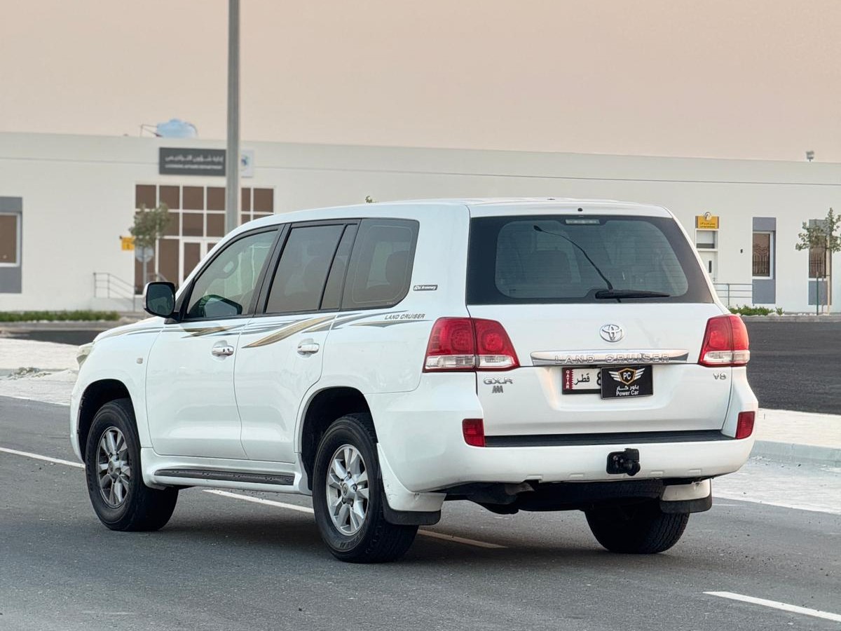 Toyota Land Cruiser GX.R 2011 - Image 4