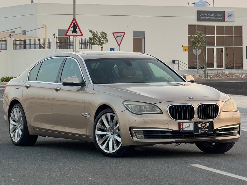 BMW 7-Series 740 Li 2013