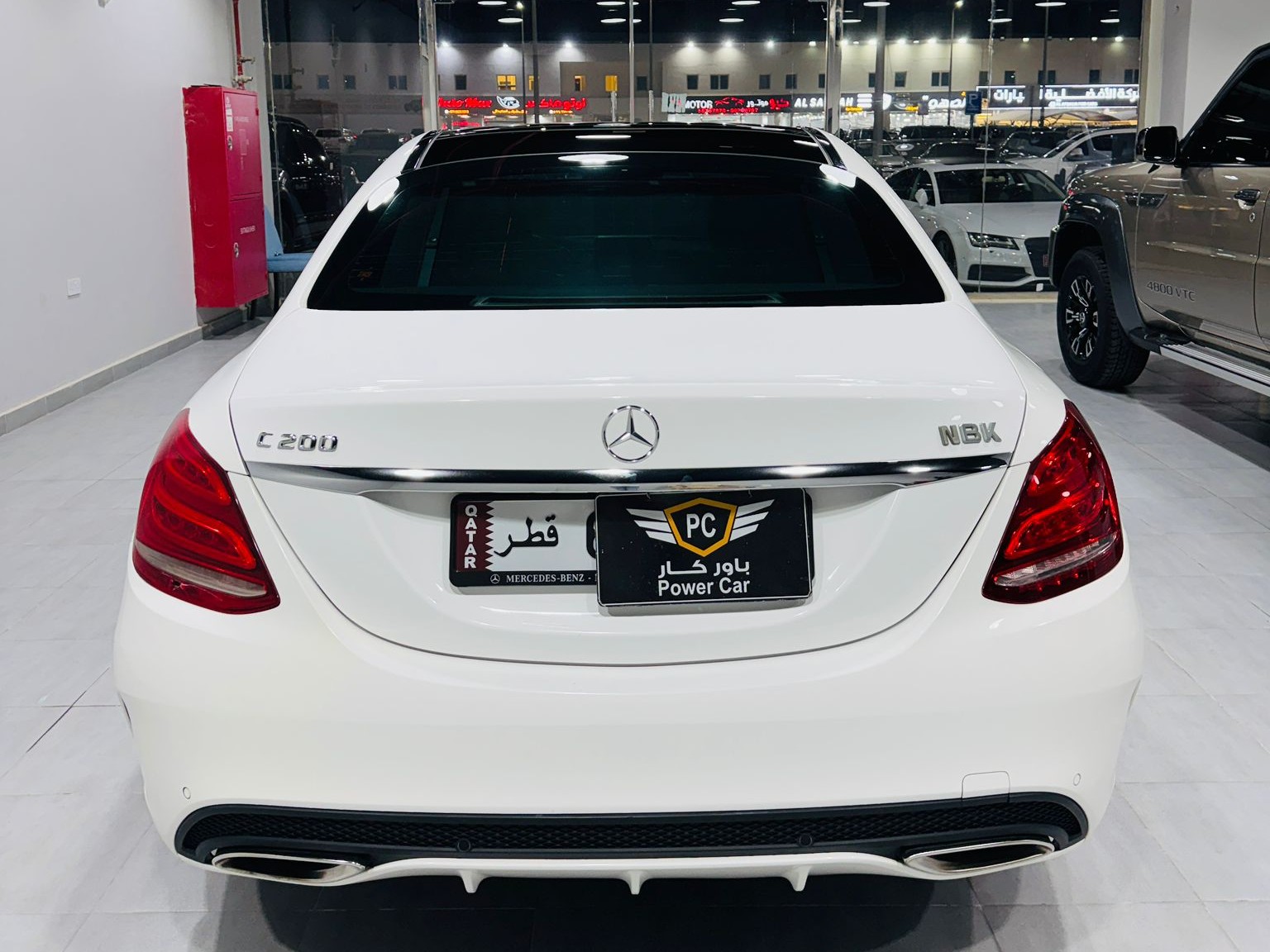 Mercedes-Benz C-Class Sedan 200 2015 — photo 9 for sale in Qatar