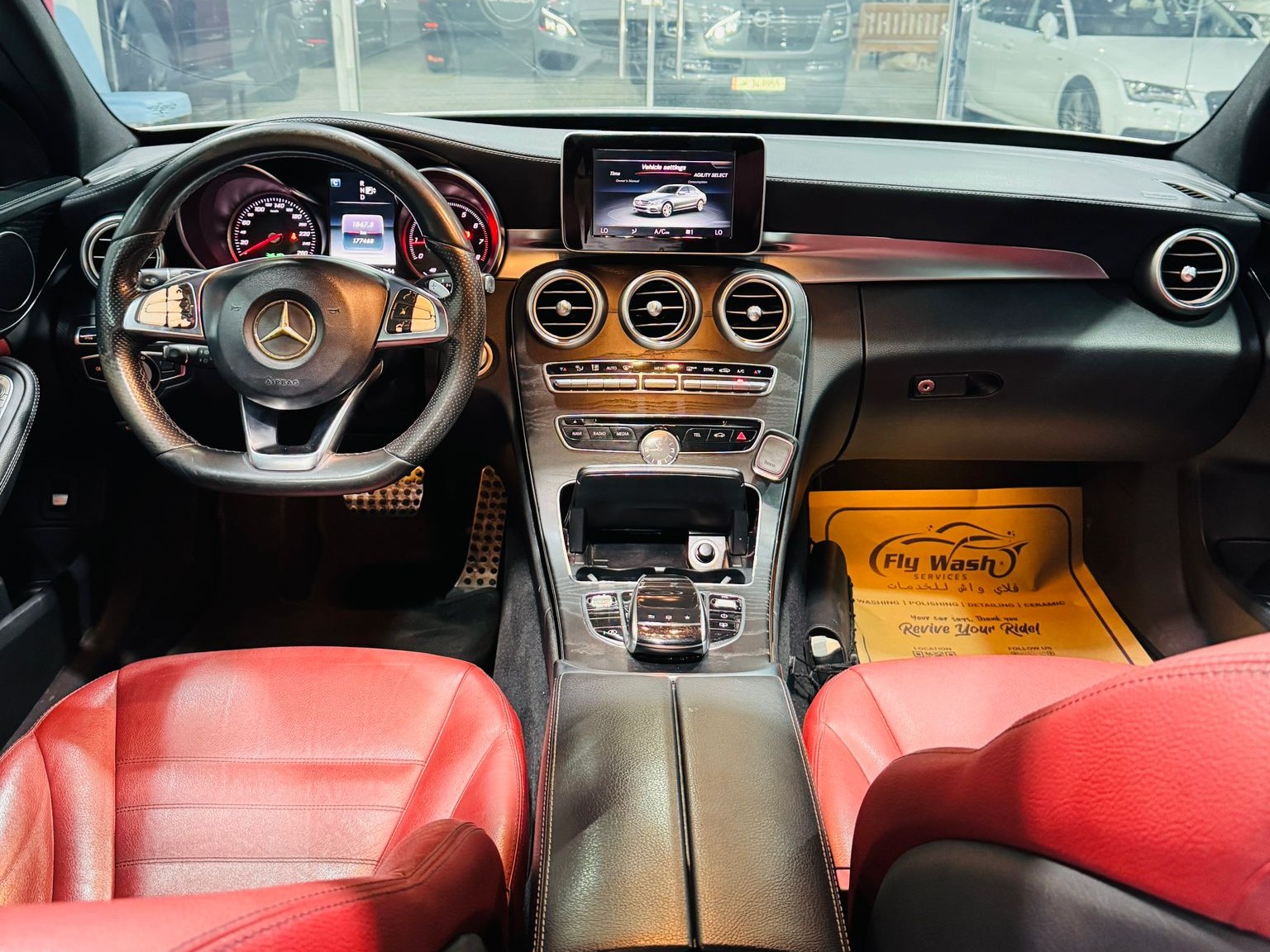 Mercedes-Benz C-Class Sedan 200 2015 — photo 11 for sale in Qatar