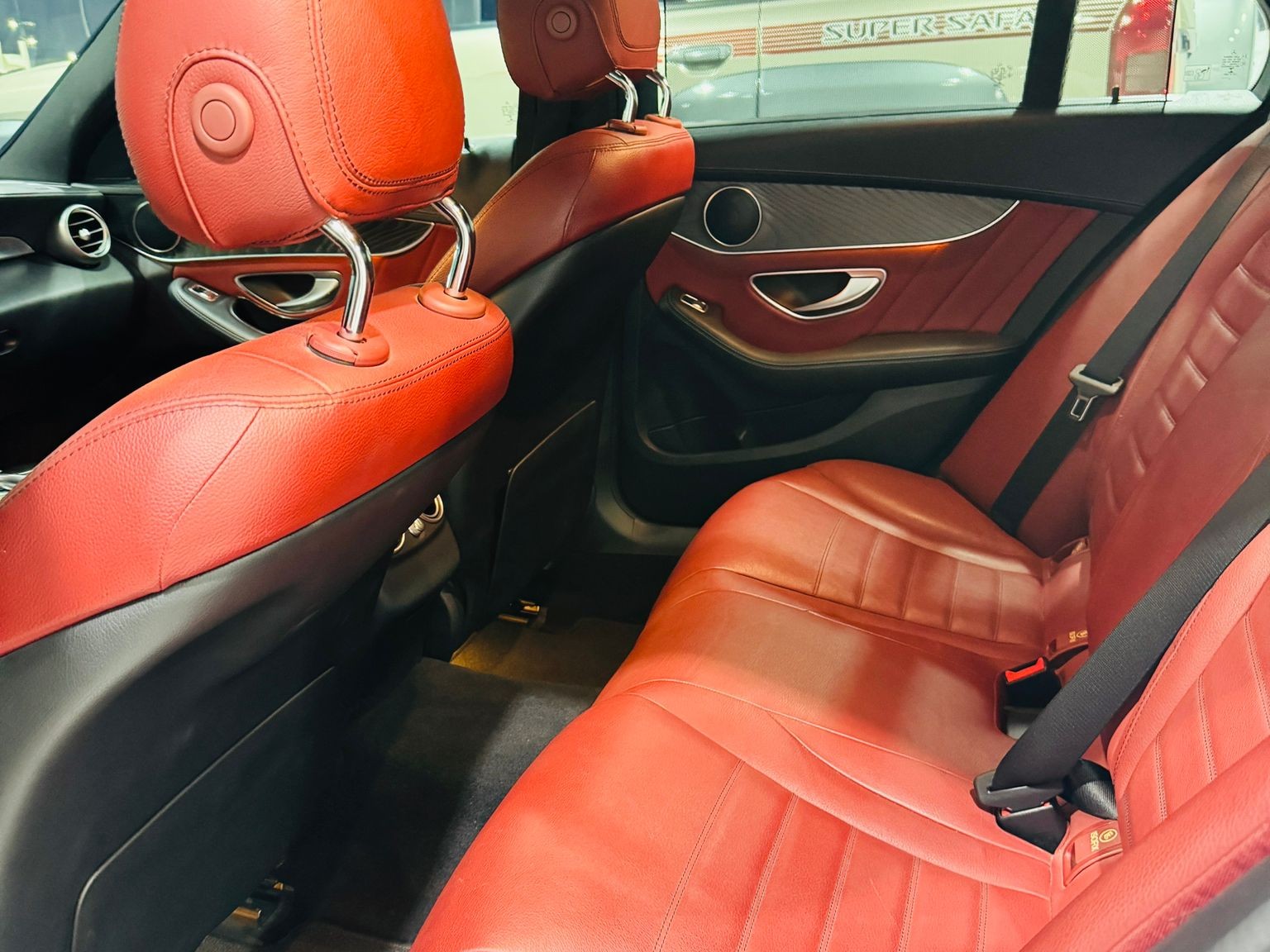 Mercedes-Benz C-Class Sedan 200 2015 — photo 12 for sale in Qatar