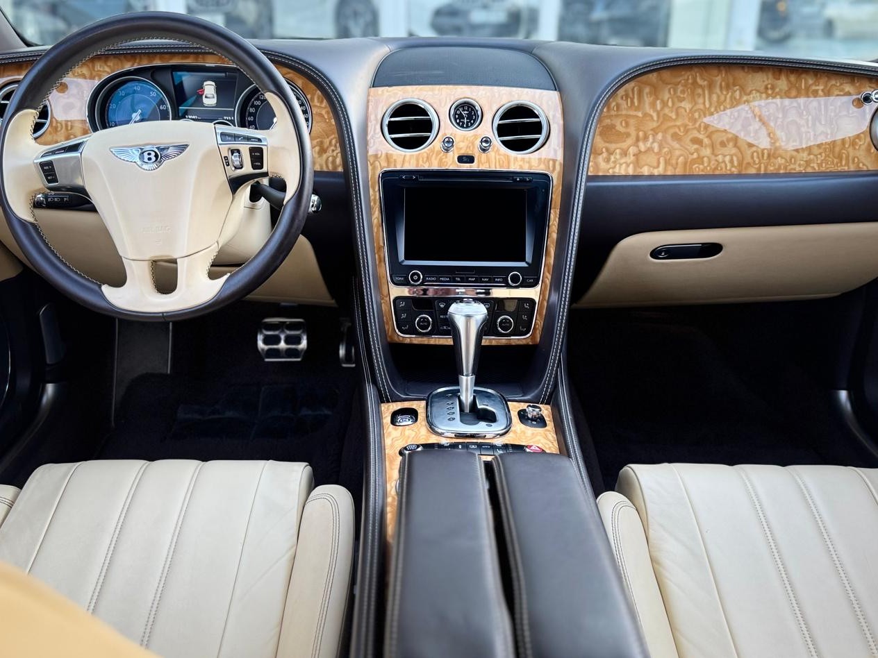 Bentley Flying Spur 2016 — photo 11 for sale in Qatar
