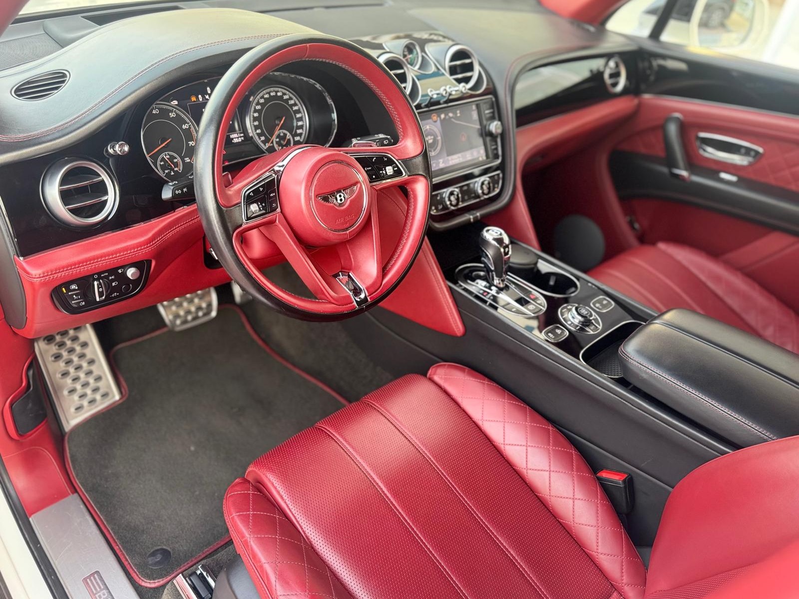 Bentley Bentayga 2018 — photo 9 for sale in Qatar