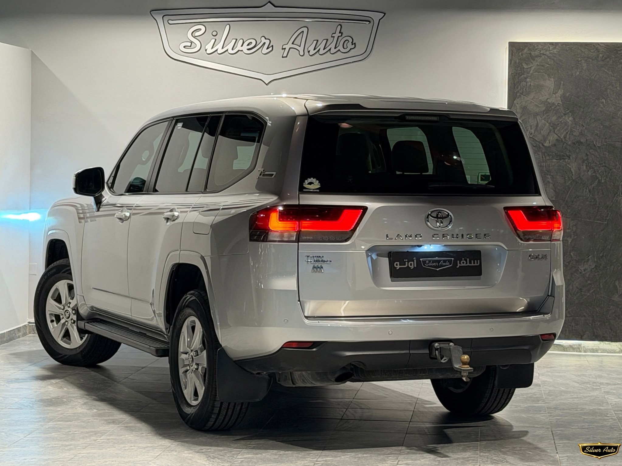 Toyota Land Cruiser GXR Twin Turbo 2022 - Image 4