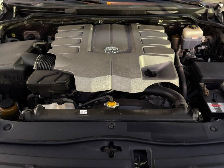 Toyota Land Cruiser GX.R 2018 — photo 13 for sale in Qatar