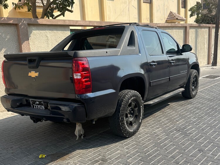 Chevrolet Avalanche LT 2012 - Image 2