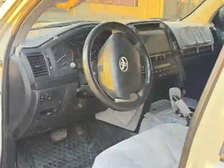 Toyota Land Cruiser G standard 2012 — photo 9 for sale in Qatar