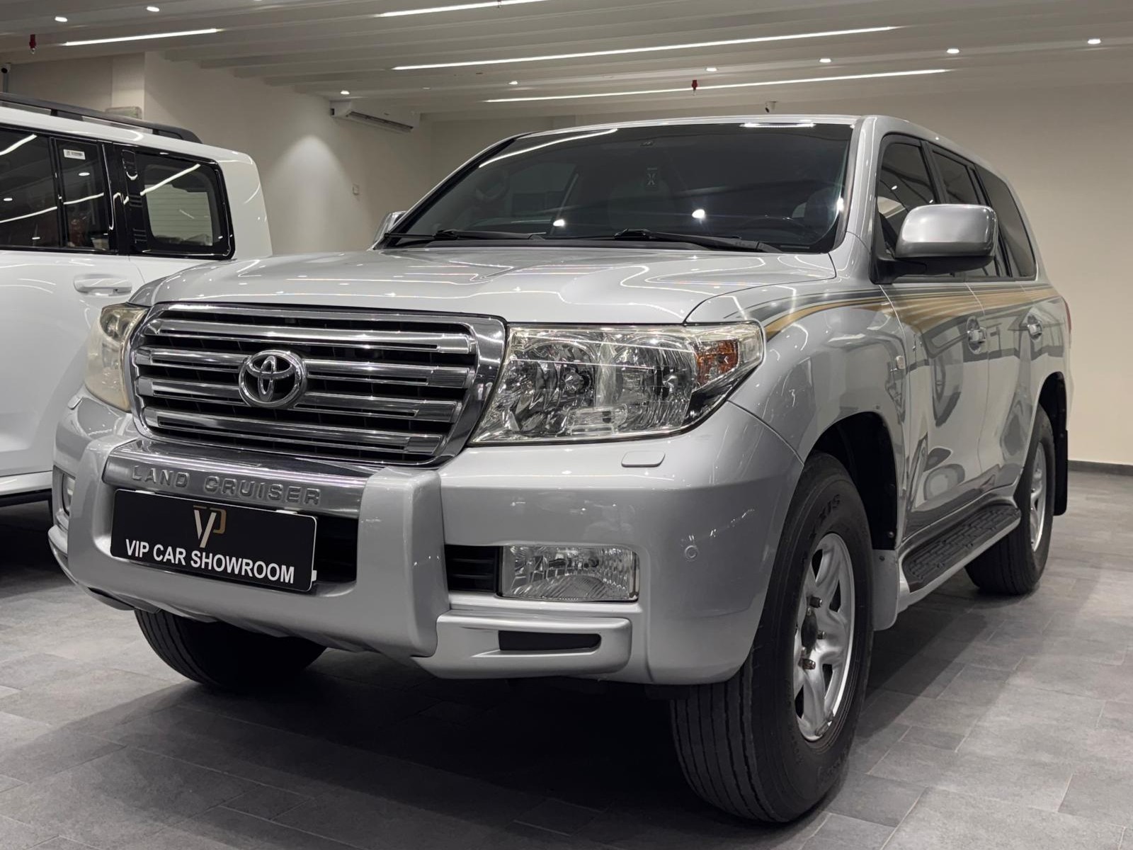 Toyota Land Cruiser VX.R 2010 - Image 3