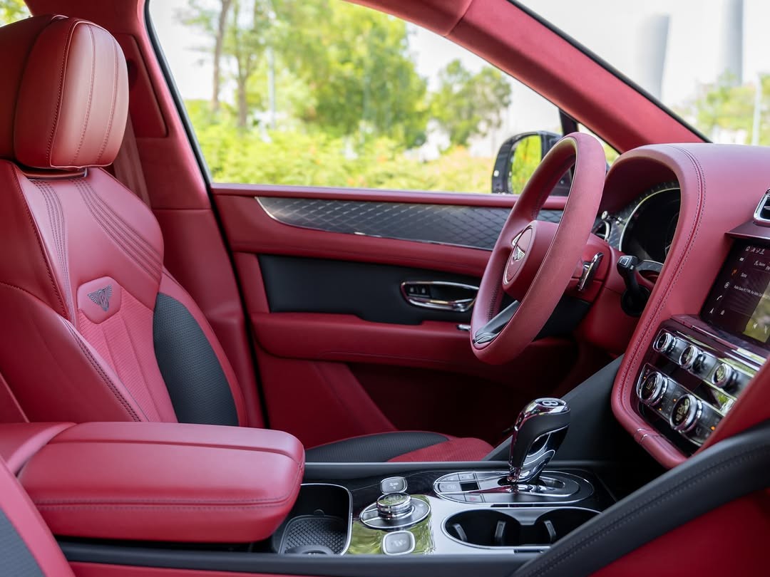 Bentley Bentayga .S 2023 — photo 10 for sale in Qatar