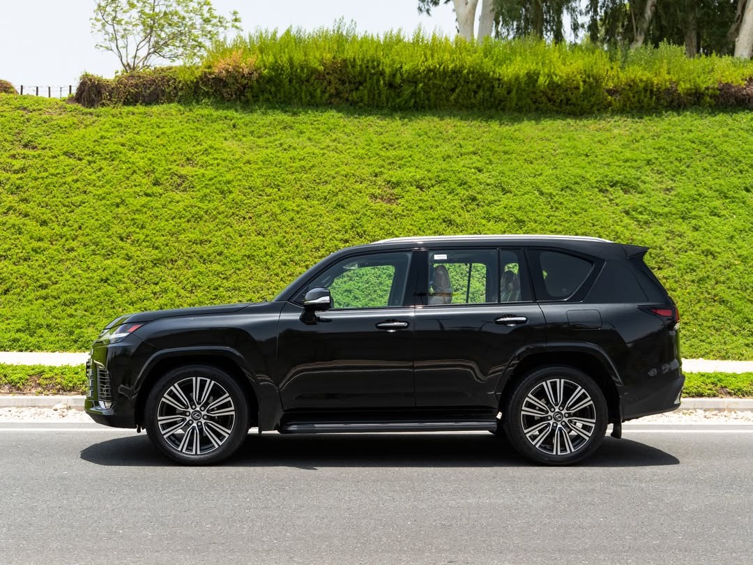 Lexus LX 600 Luxury 2026 — photo 11 for sale in Qatar