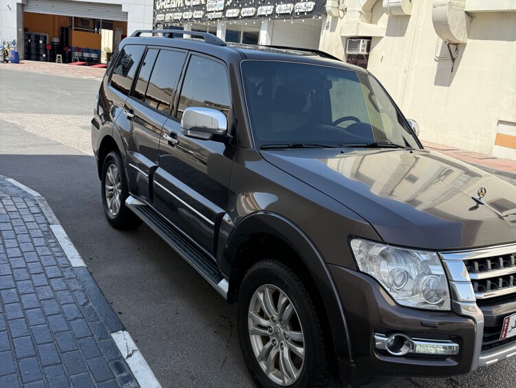 Mitsubishi Pajero 3.8 2020 - Image 2